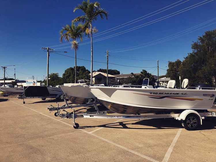 How to Find A Good Dealership To Buy Your Boat From