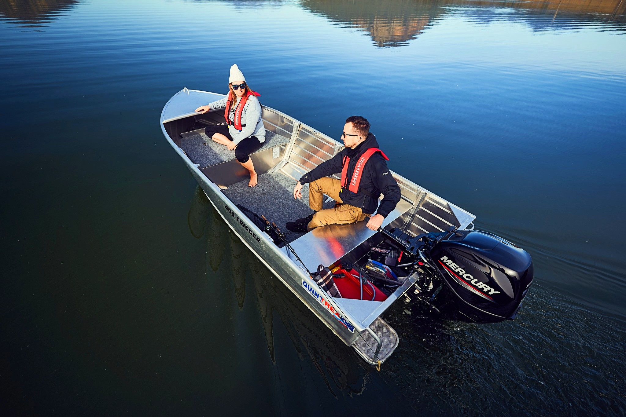 Stay Well-Hydrated In Your Boating Adventures!